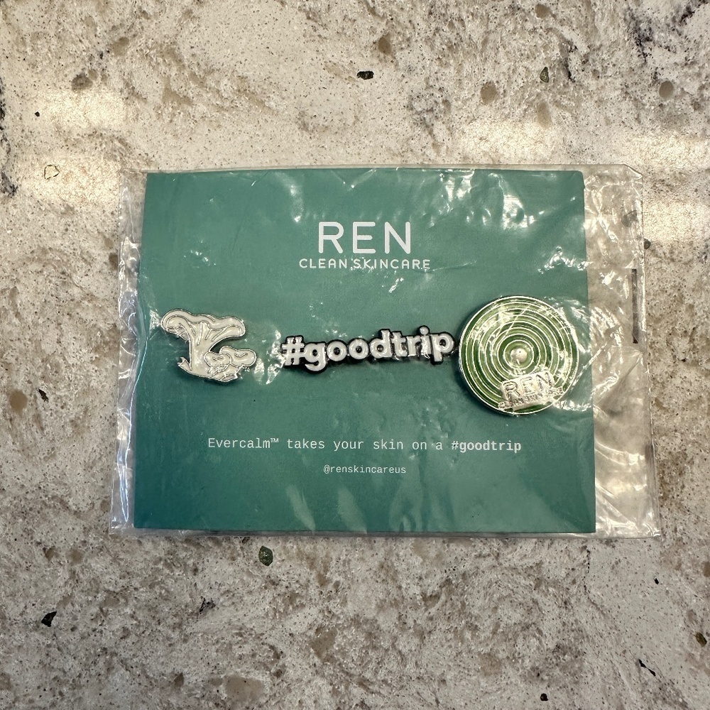 REN - clean skincare pins‎ - set of 3